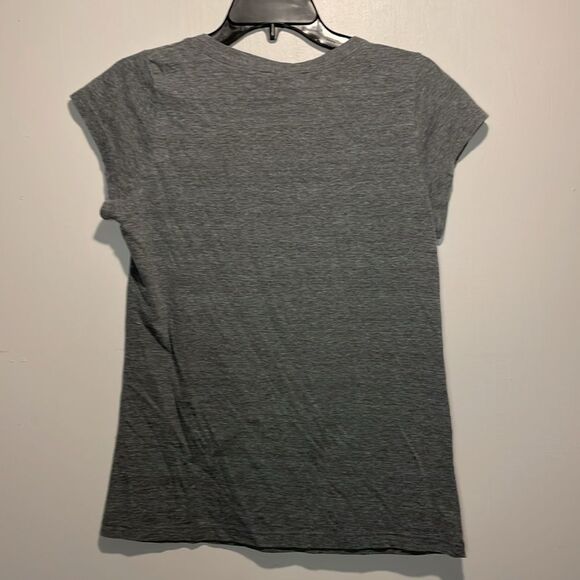 NHL Pittsburgh Penguins- BUNDLE! Bucket Hat & 2 Women’s V Neck T-Shirts- Size L - Picture 4 of 10